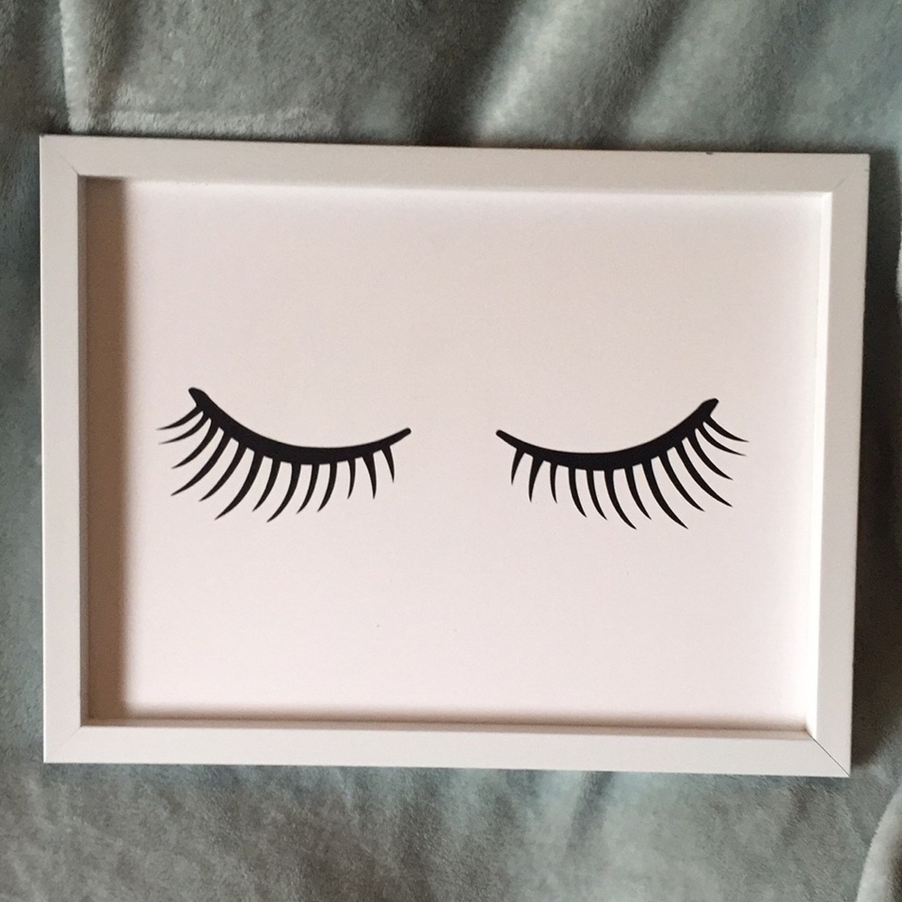 Eyelashes hanging wall picture 👀